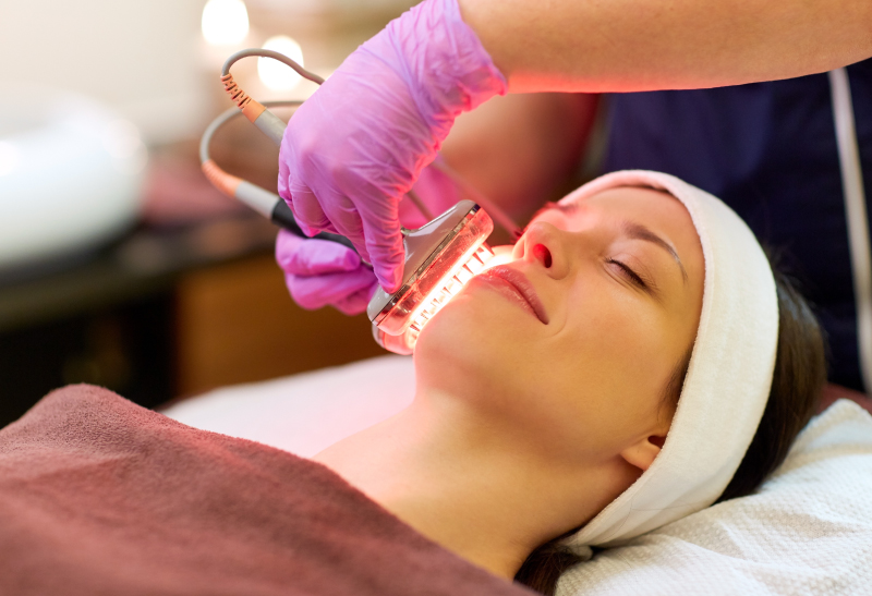 Terapia com uso de laser pode melhorar dores na mandíbula